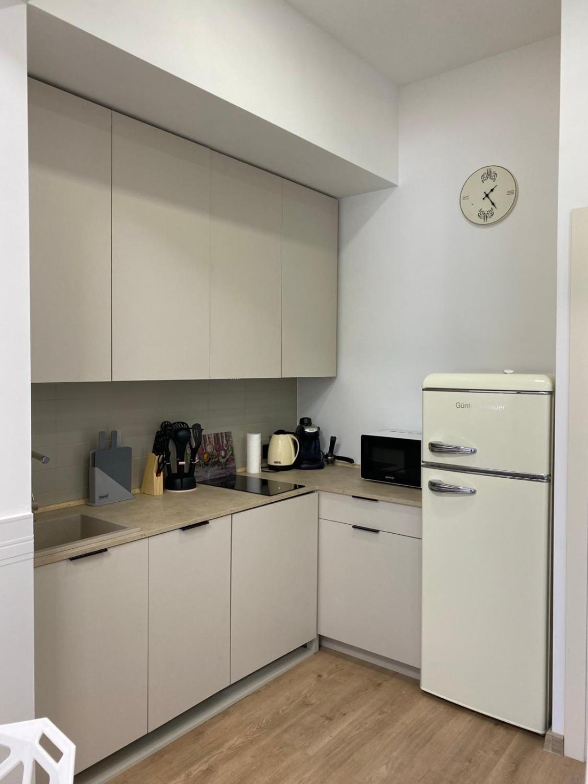 3 Bedrooms Apartment On Nasypna 3 Lviv Kültér fotó